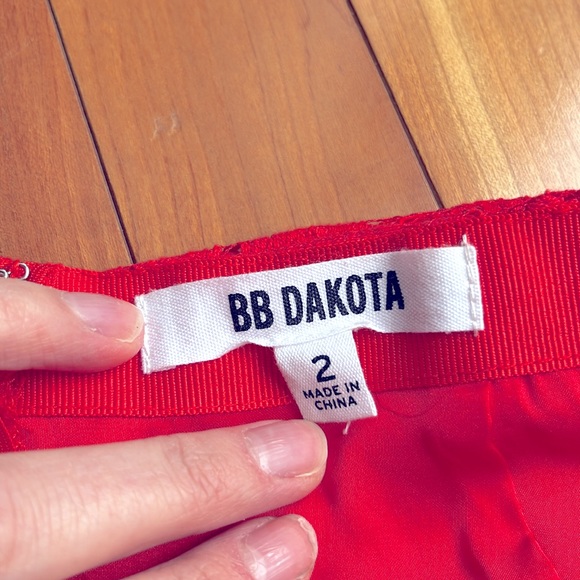 BB Dakota Red Lace Pencil Skirt - Picture 5 of 5